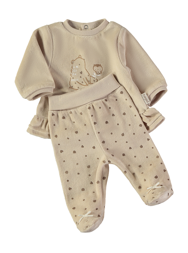 260000-C_000003_3 - Da-Da Kids Beige infant fleece outfit with a bear graphic on the chest and matching dotted pants with small bows at the feet.