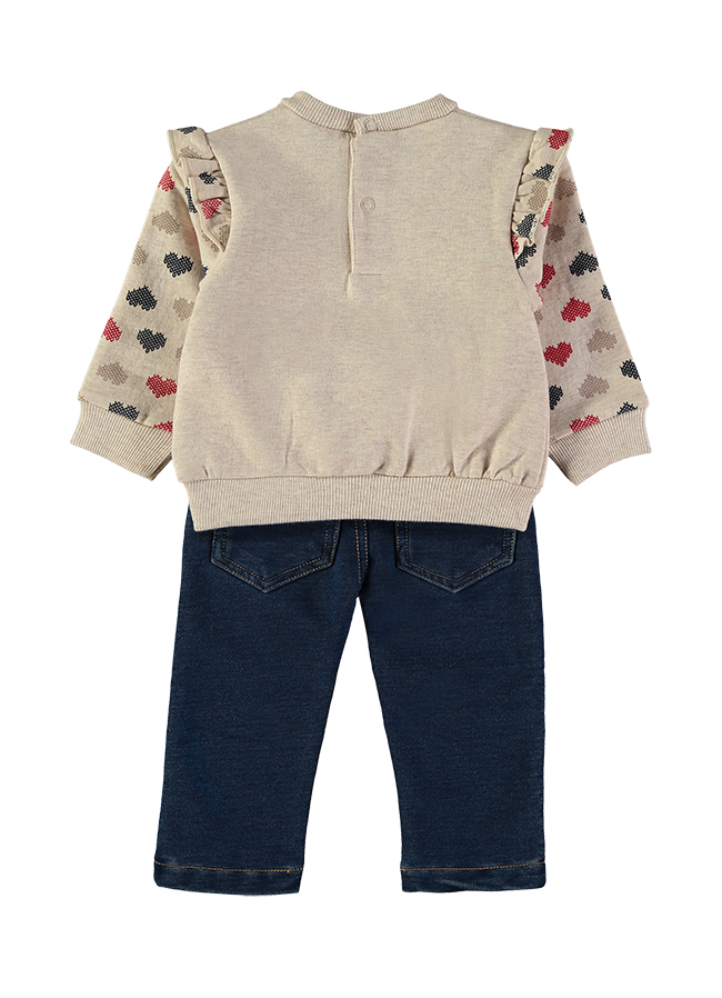 261006_000003_2 - Da-Da Kids Baby outfit: beige knit sweater with ruffle shoulders and heart-patterned sleeves, paired with dark blue jeans